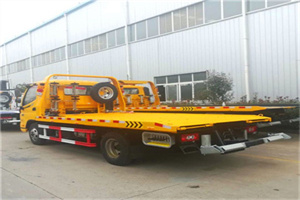 西岗附近拖车救援搭电